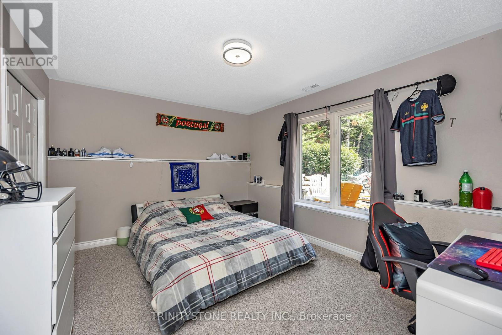 36 Sawgrass Circle