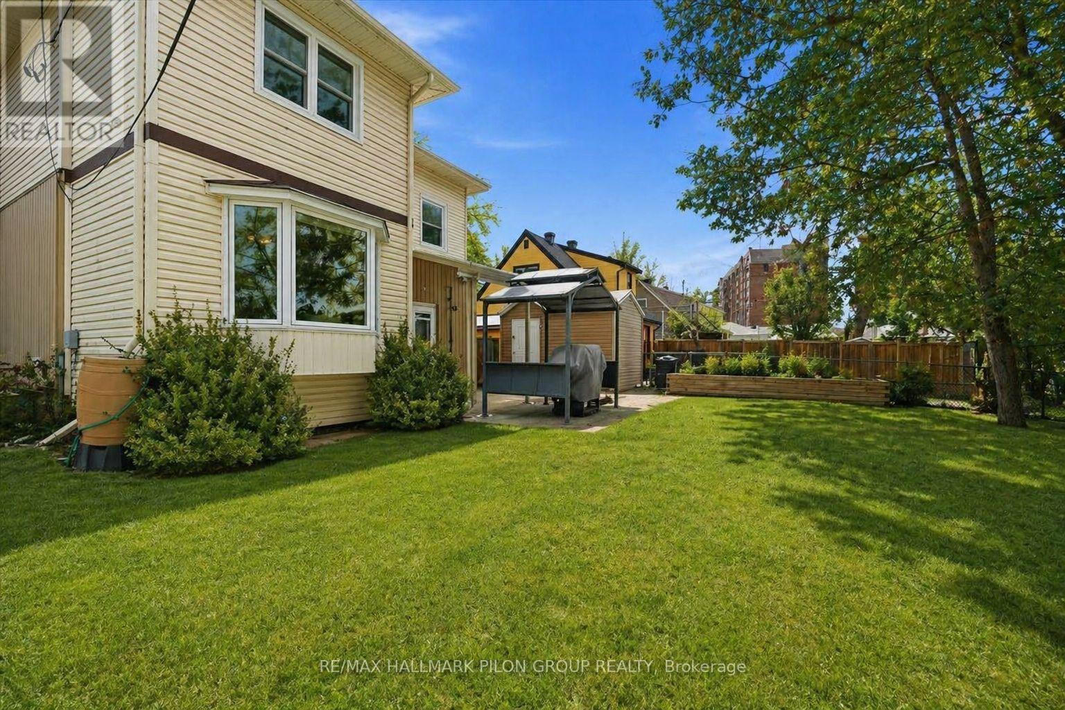 962 Weston Drive