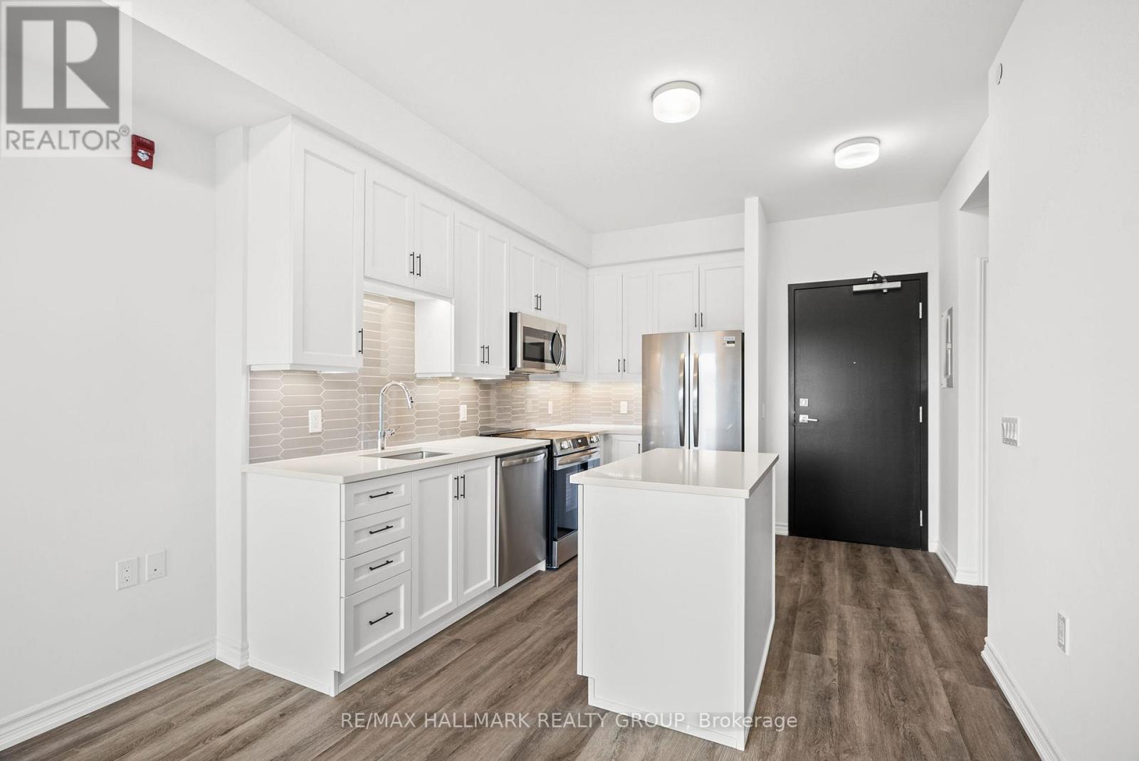 218 - 1350 Hemlock Road
