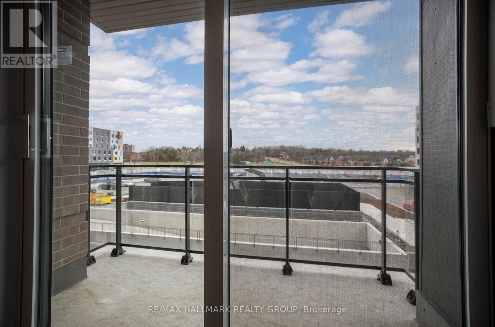 218 - 1350 Hemlock Road