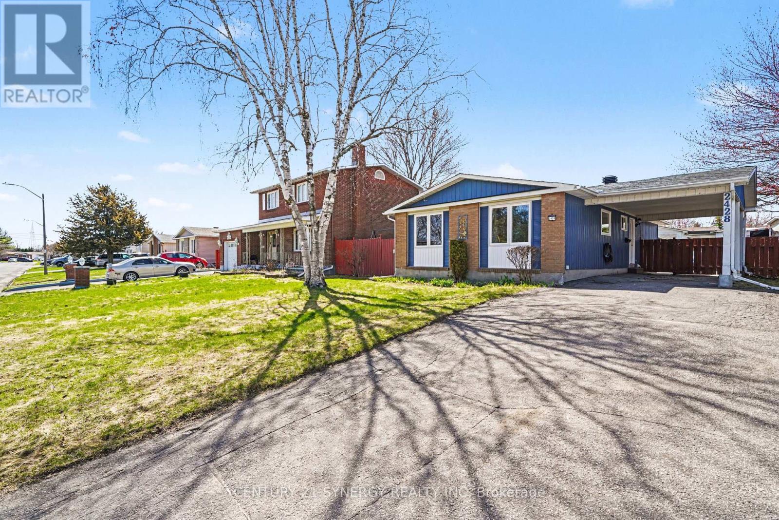 2428 Blackstone Crescent