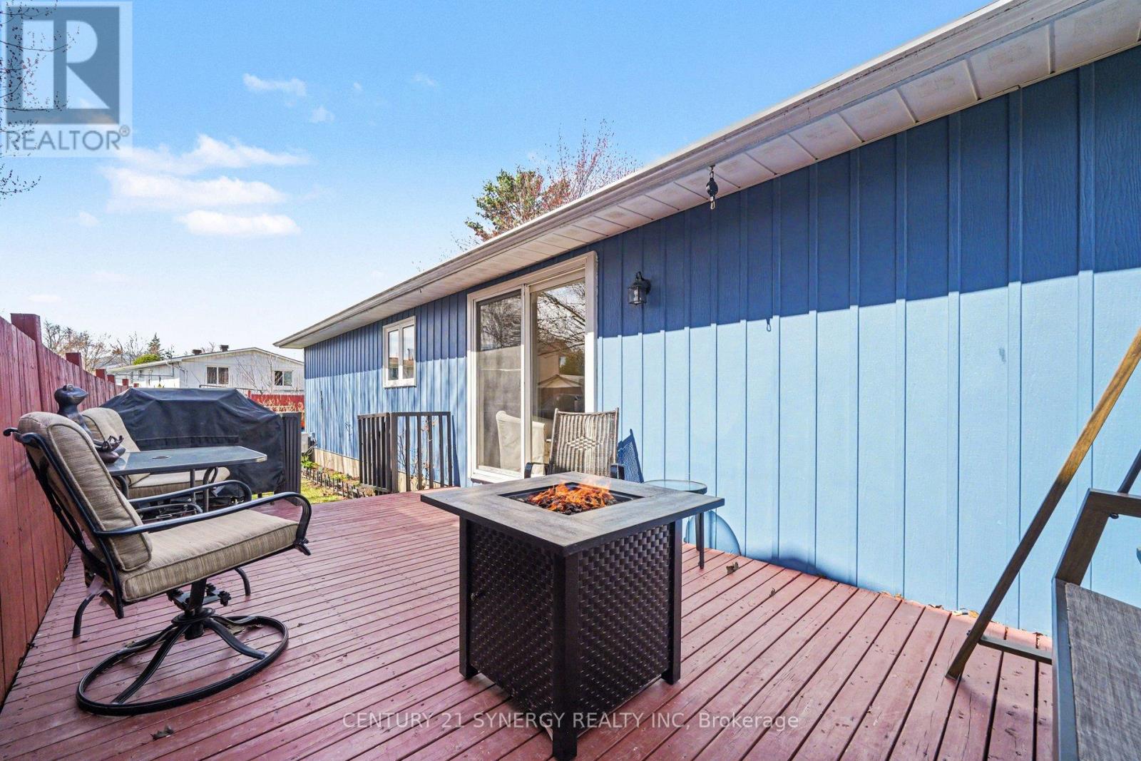 2428 Blackstone Crescent