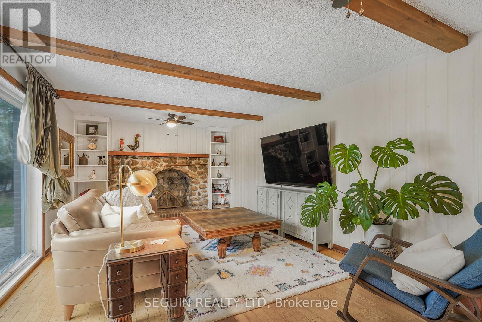 2865 Front Road