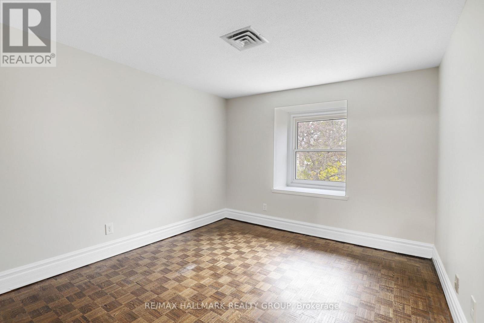 44 - 920 Dynes Road