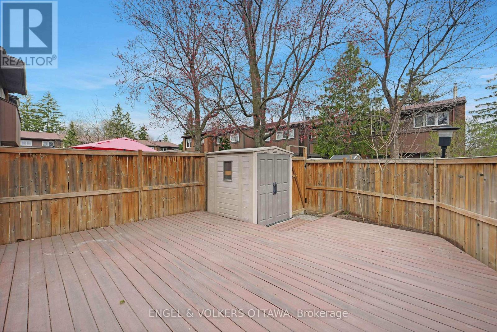 33 - 2111 Montreal Road