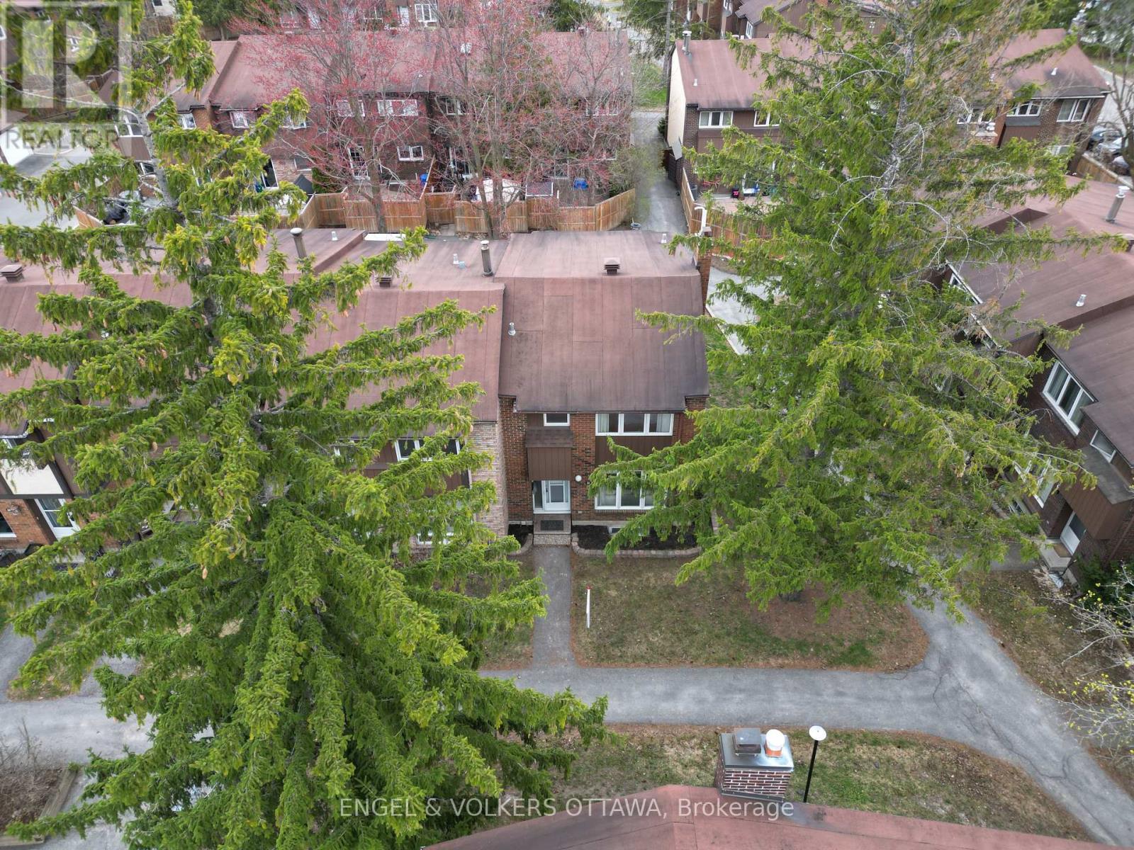 33 - 2111 Montreal Road