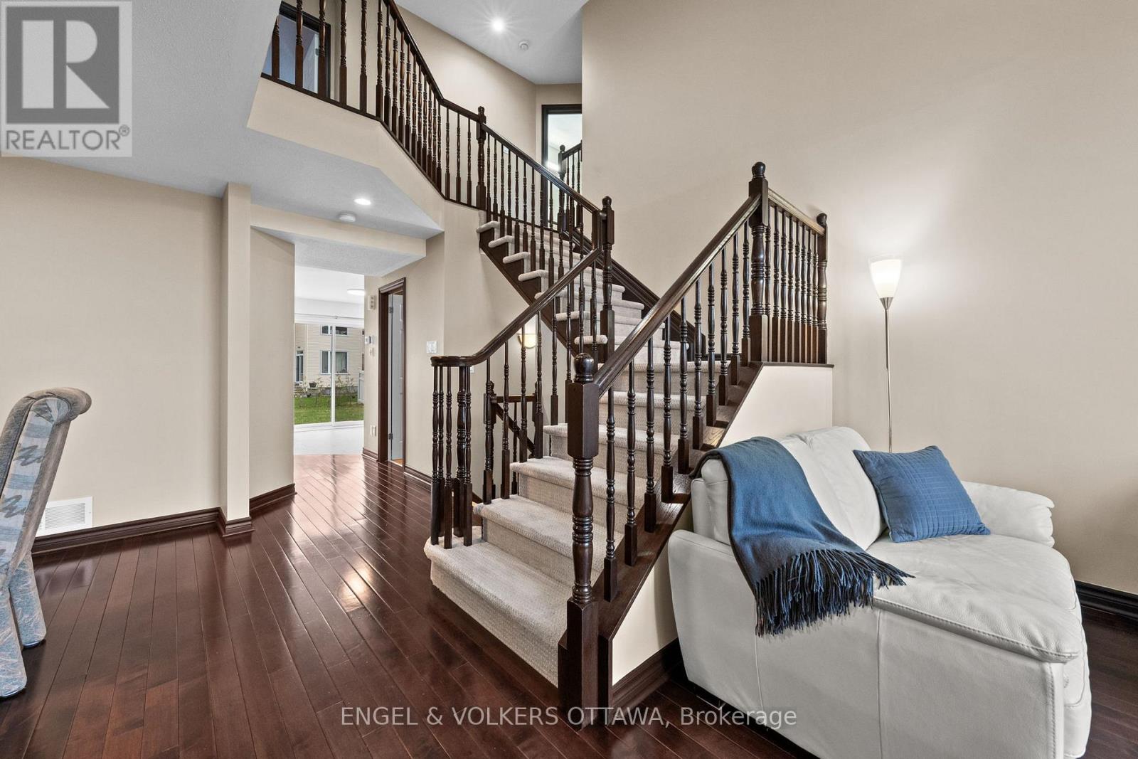 310 Sarabella Street