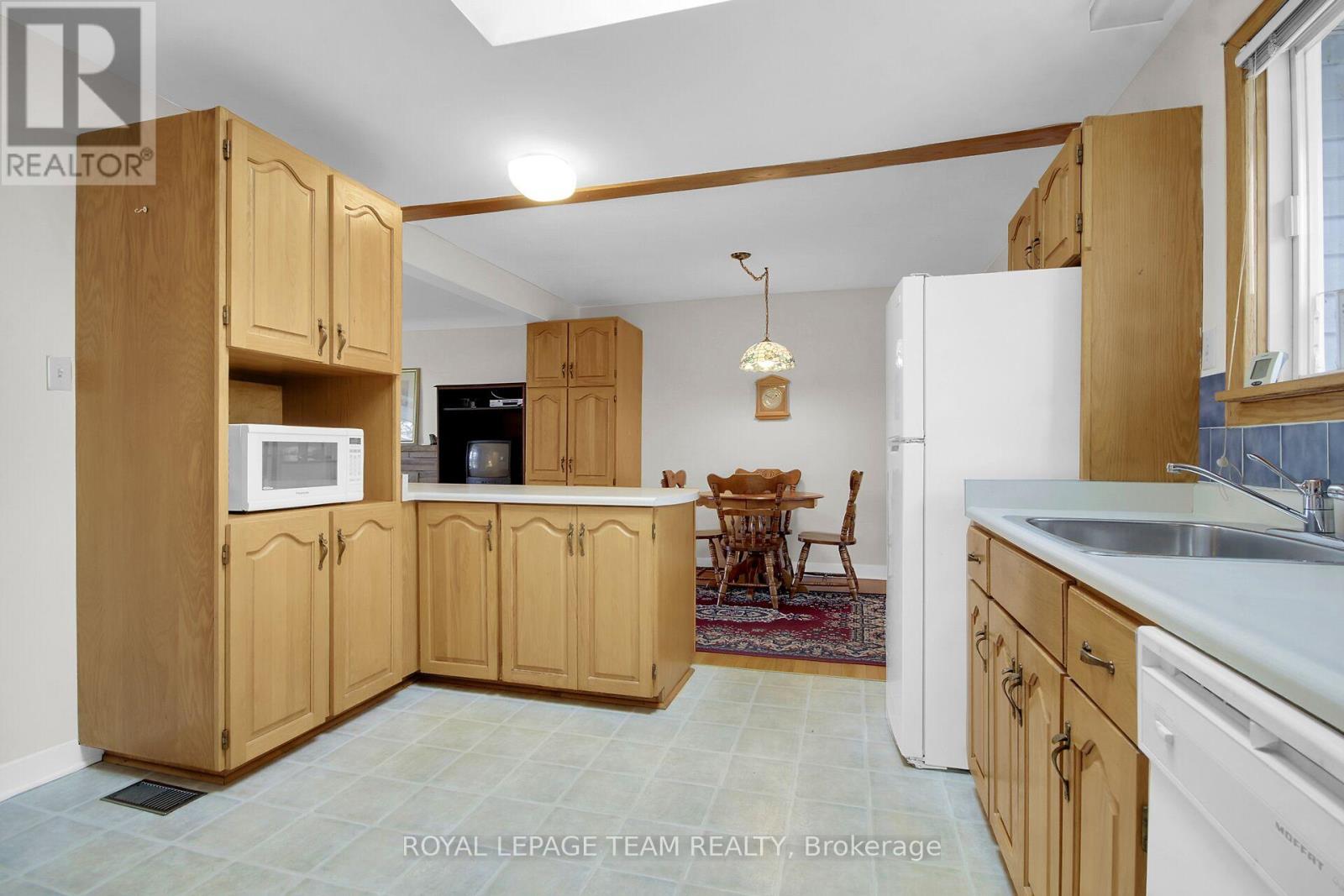 4 Headingly Crescent