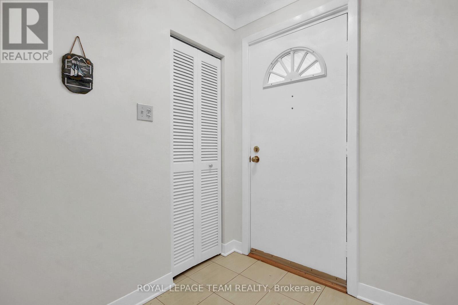 4 Headingly Crescent