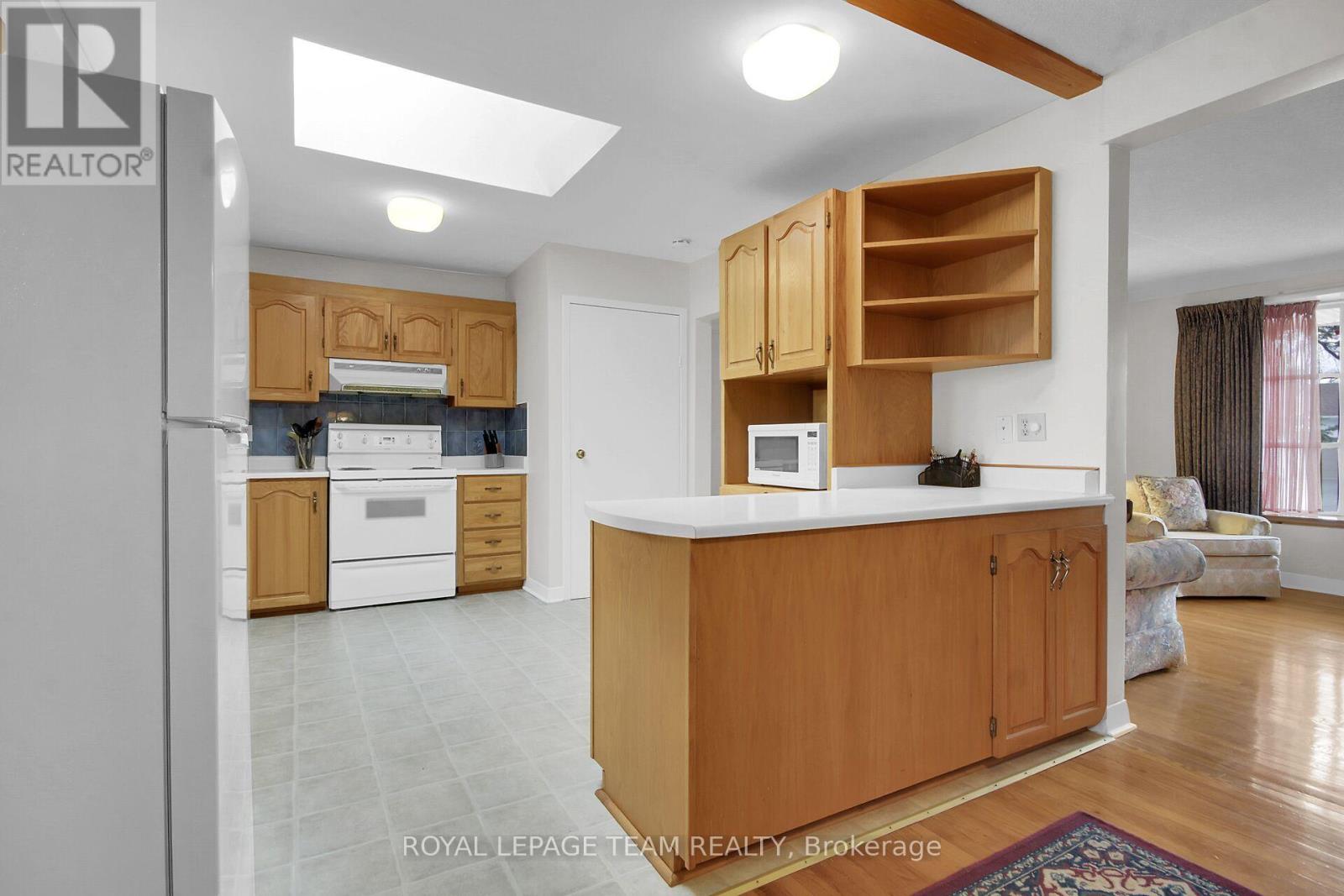 4 Headingly Crescent