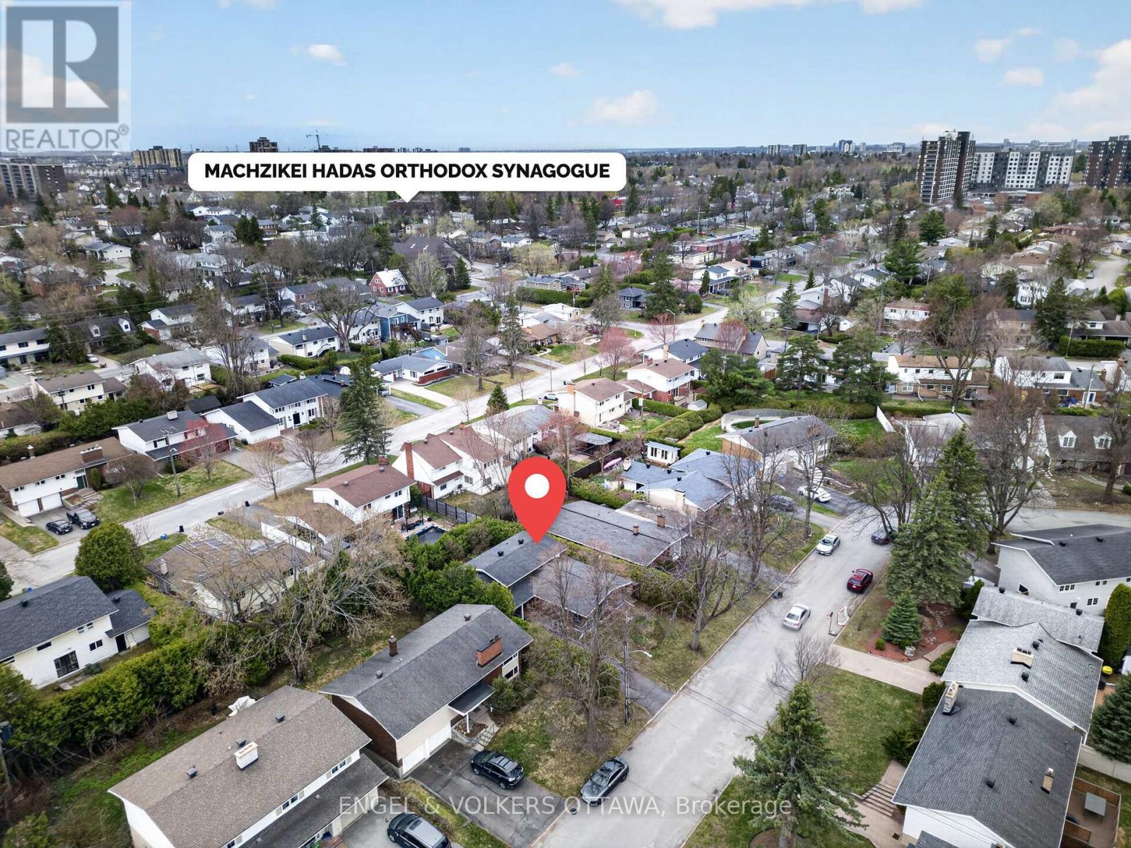 1795 Devlin Crescent