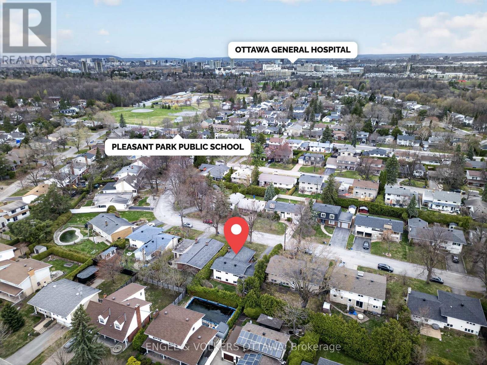 1795 Devlin Crescent