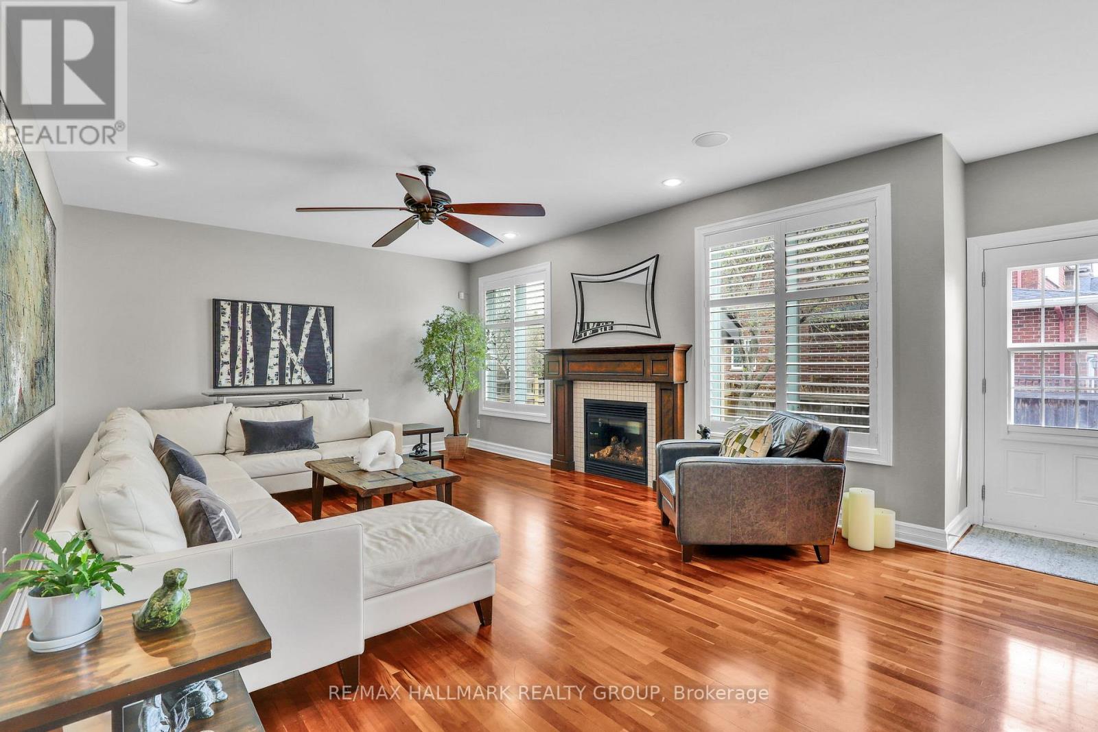 300 Amita Crescent