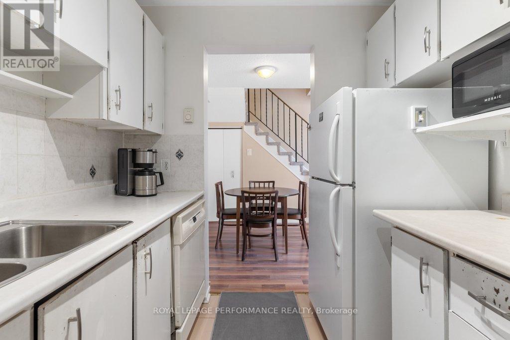55 - 2610 Draper Avenue