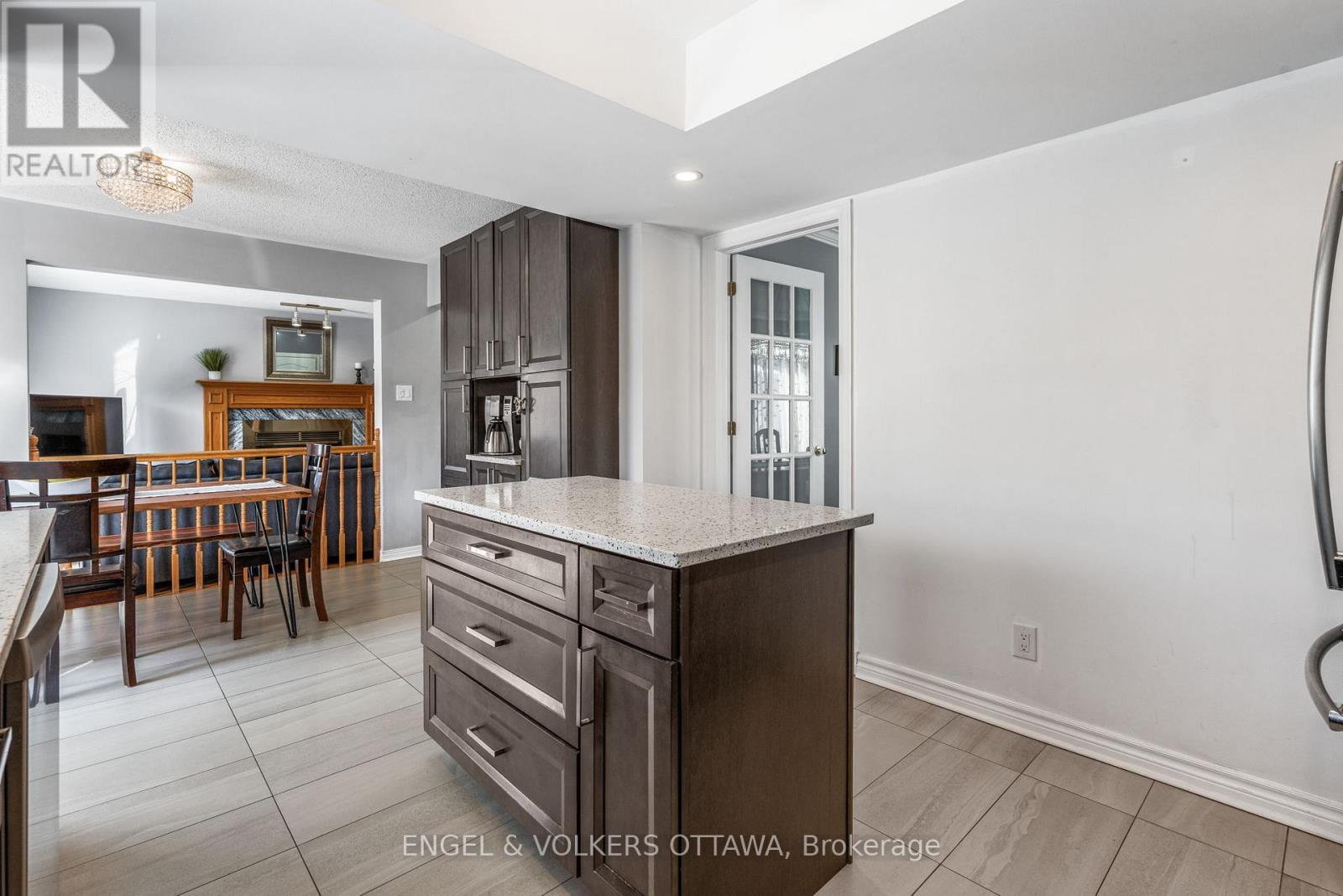 17 Hunterswood Crescent