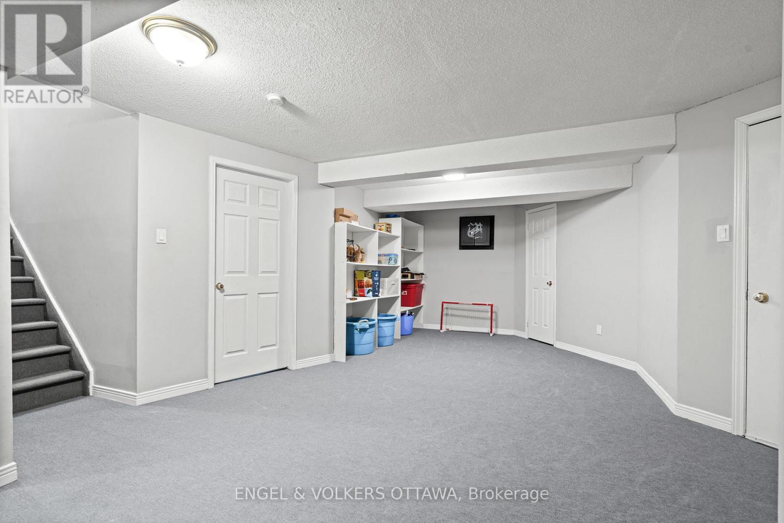 17 Hunterswood Crescent