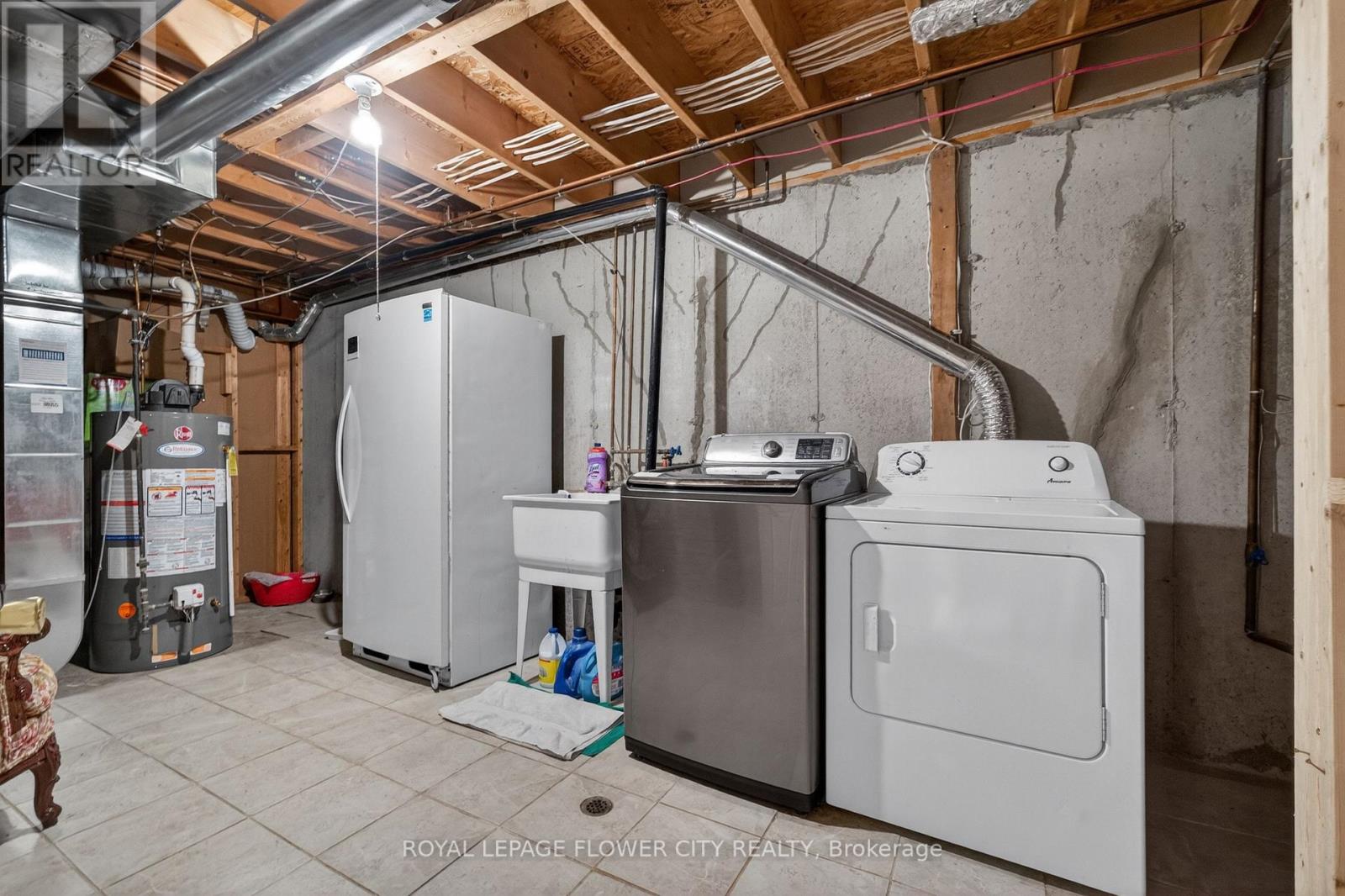 47 Inverkip Avenue