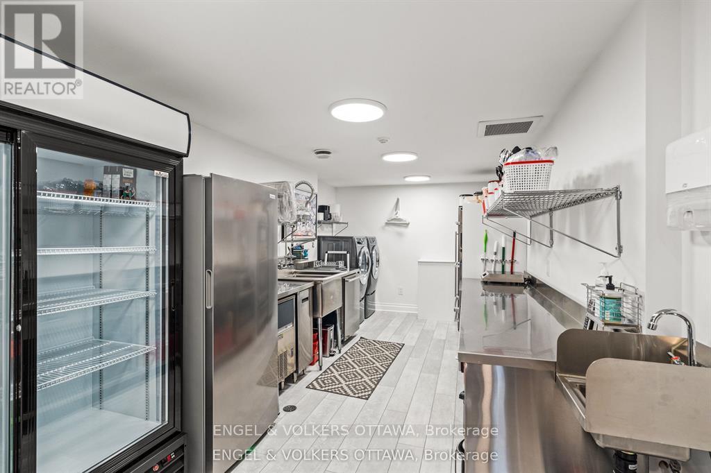 151 Winding Way