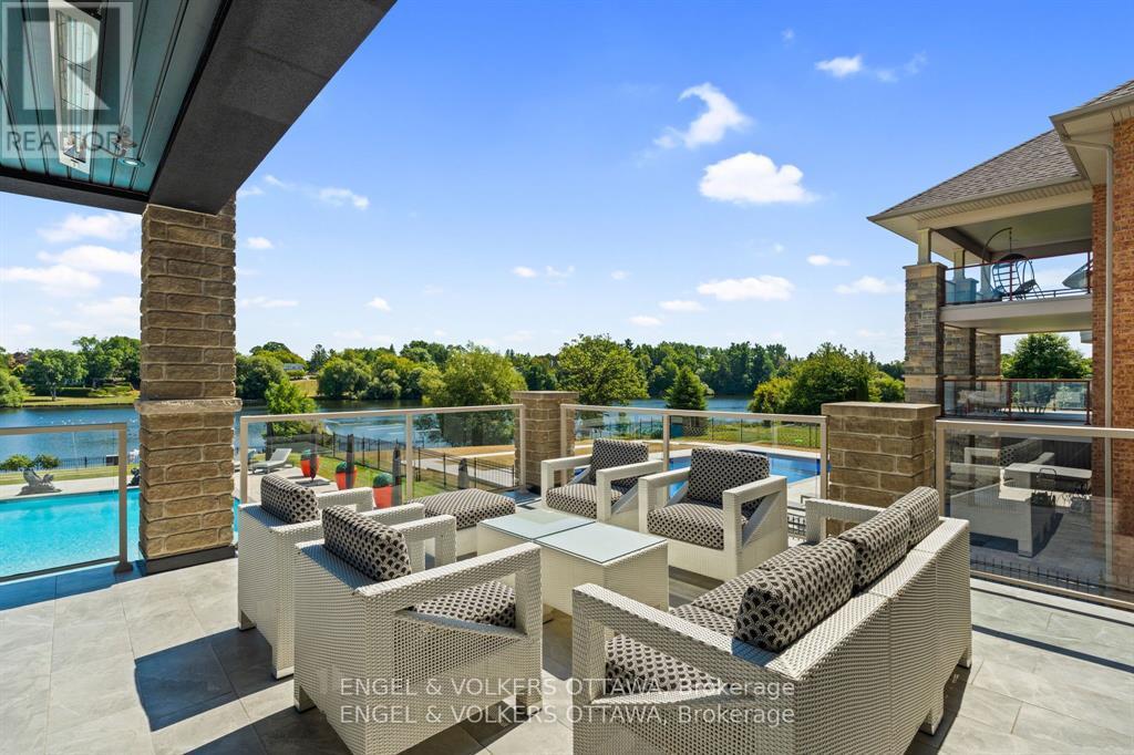 151 Winding Way