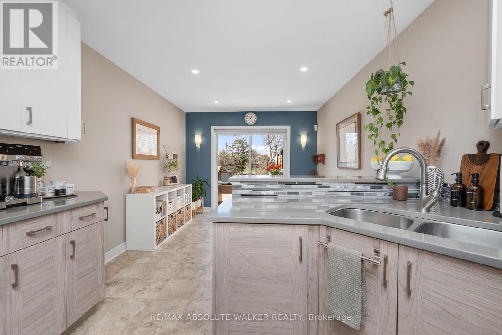 3458 Paul Anka Drive