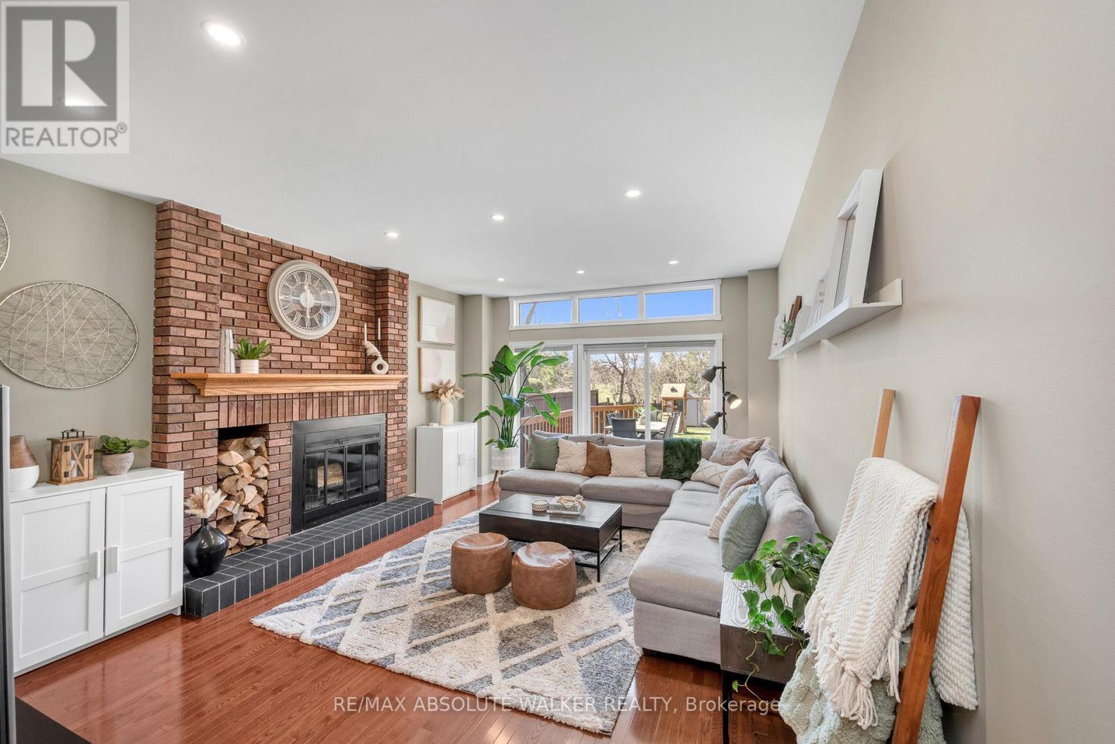 3458 Paul Anka Drive