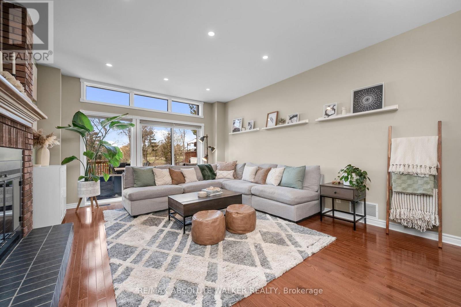 3458 Paul Anka Drive