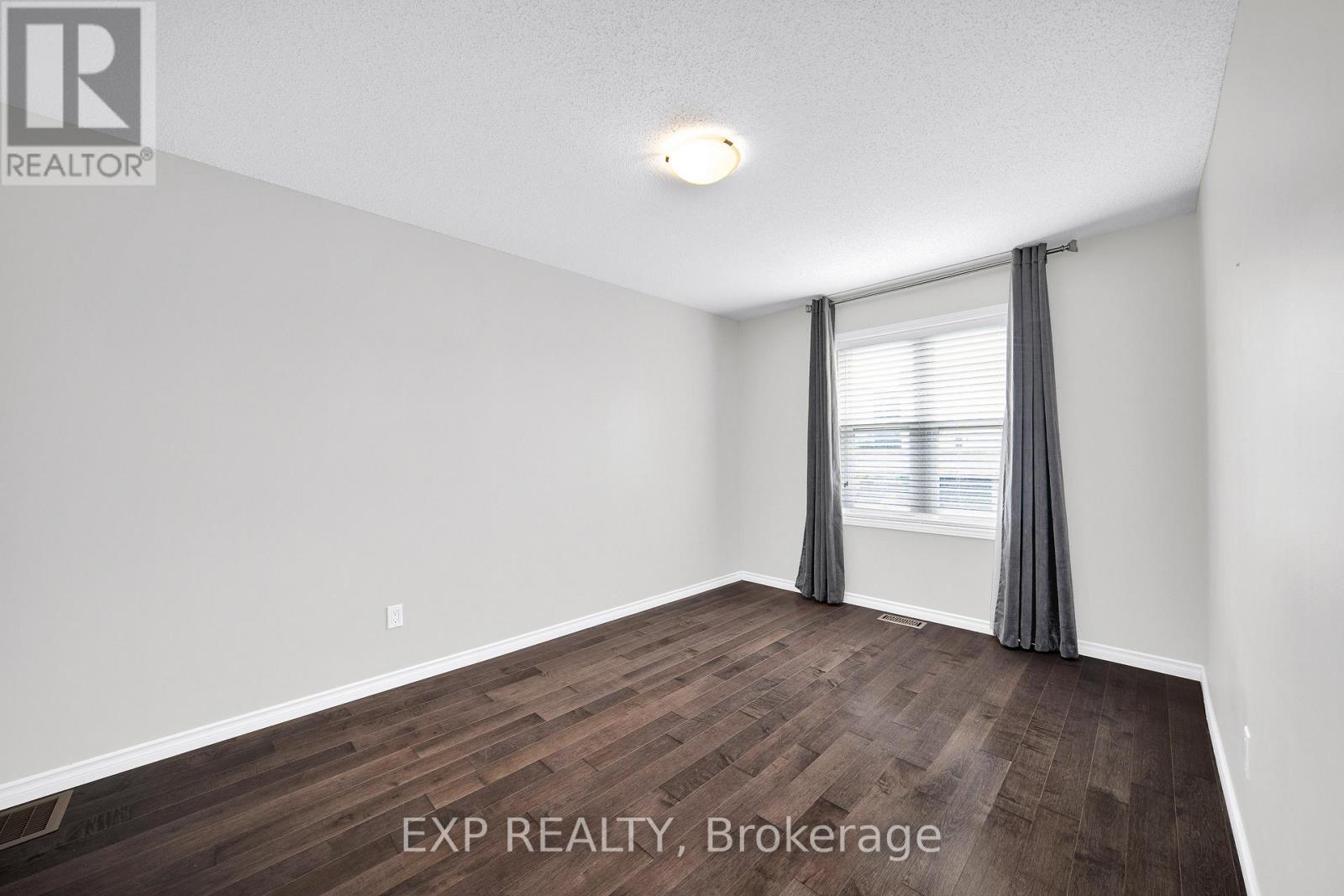 143 Arcola Private