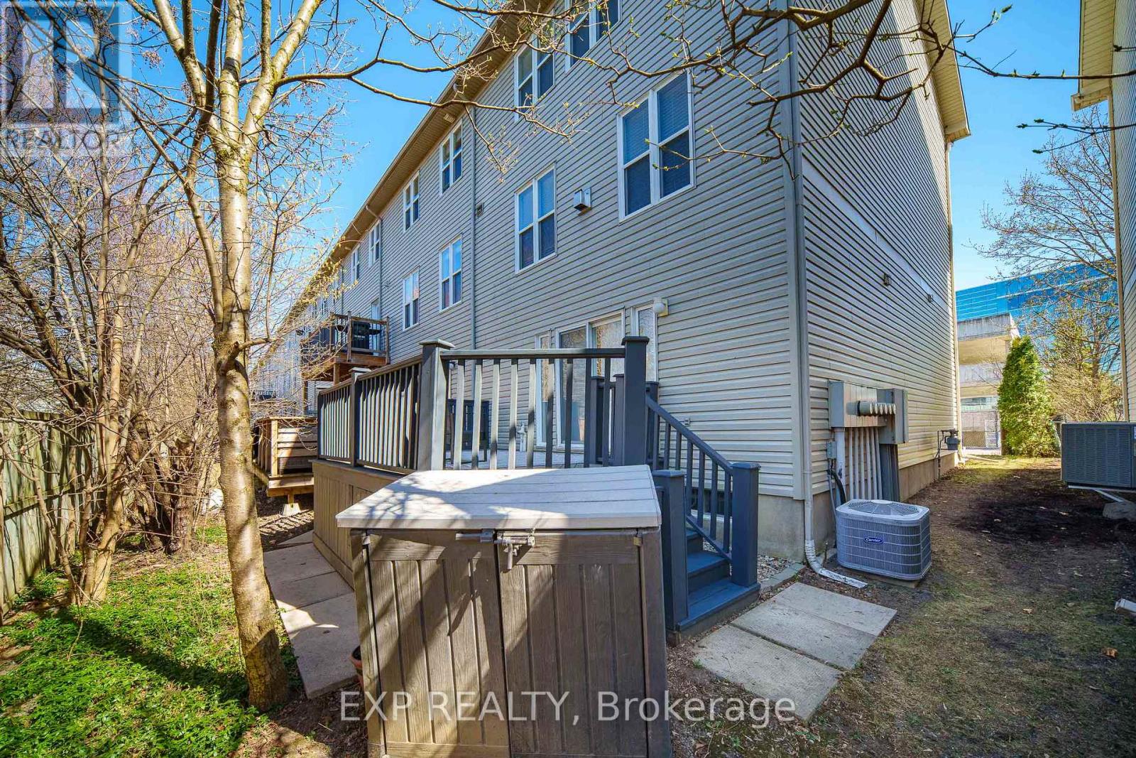 143 Arcola Private