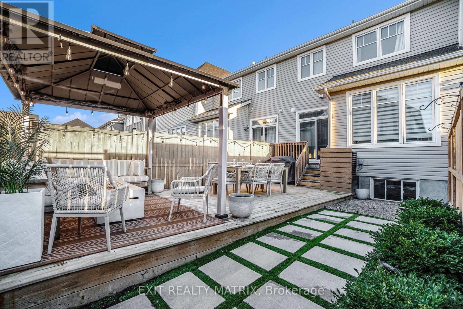 553 Jackdaw Avenue