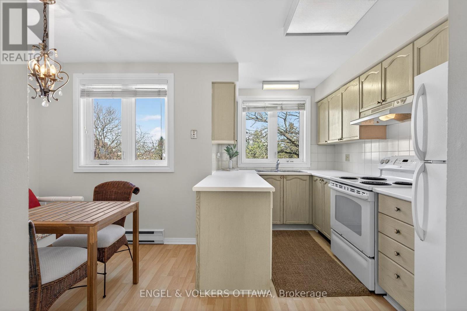 211 Briston Private