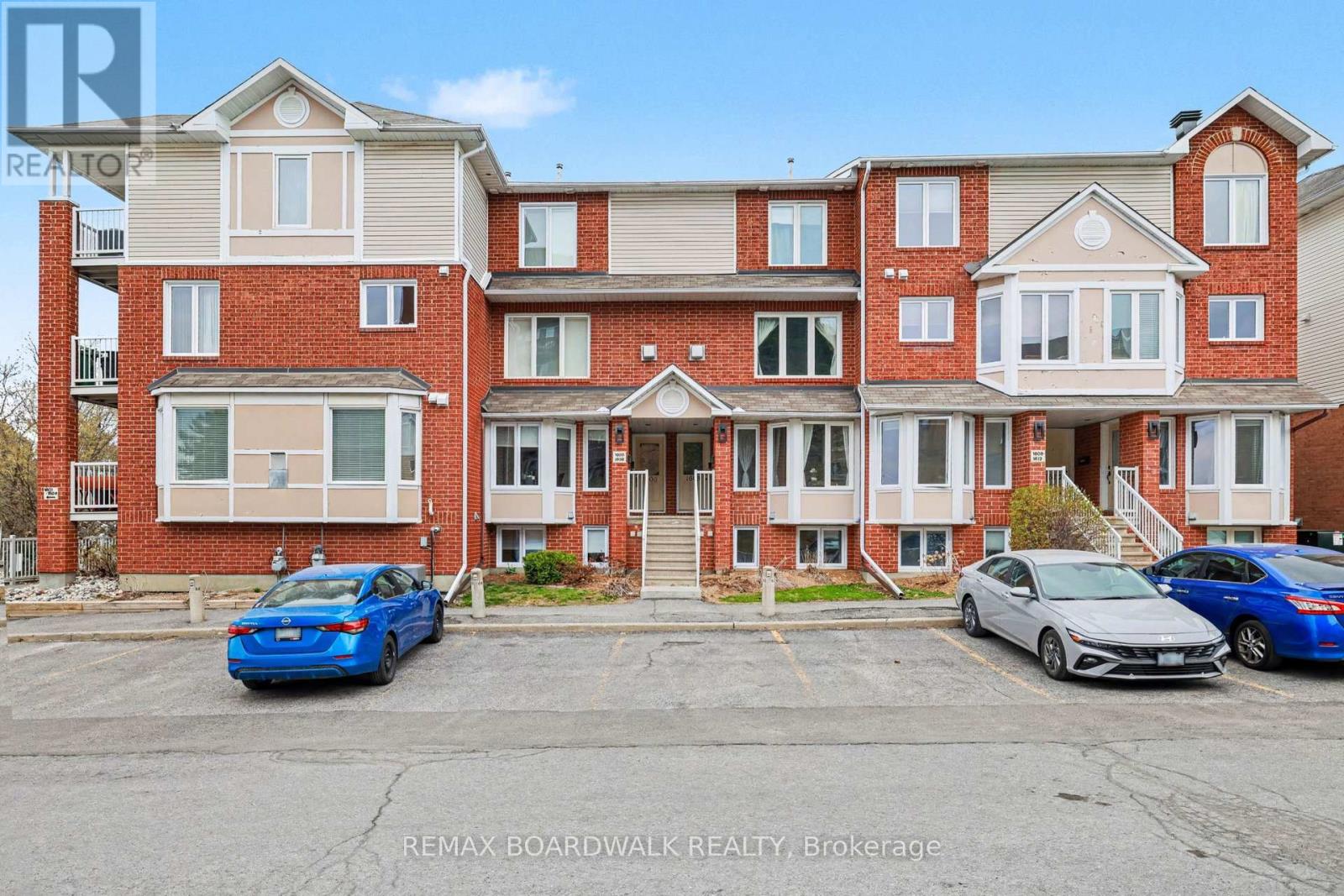 1607 Locksley Lane