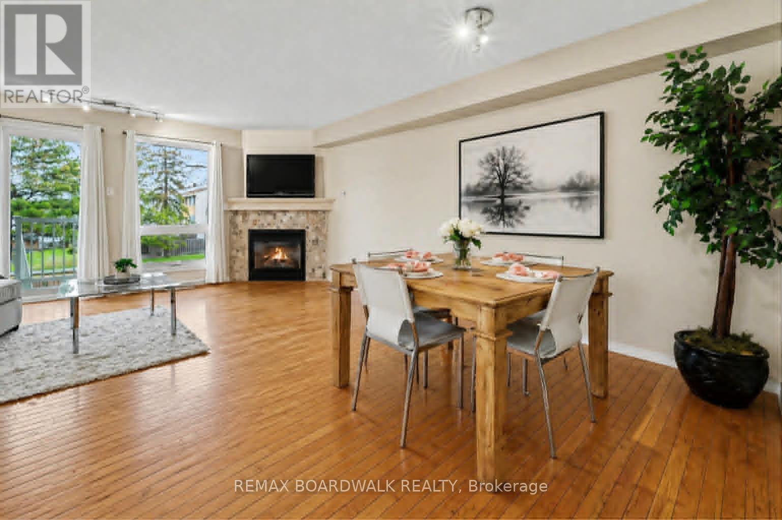 1607 Locksley Lane