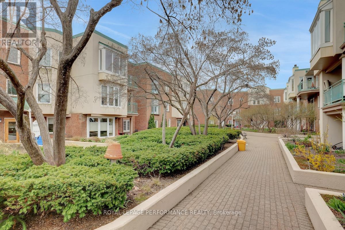 401d - 1 Columbus Avenue