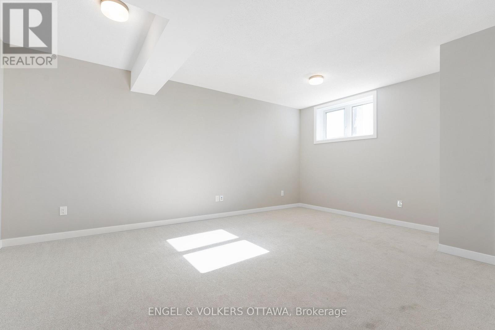 328 Catsfoot Walk