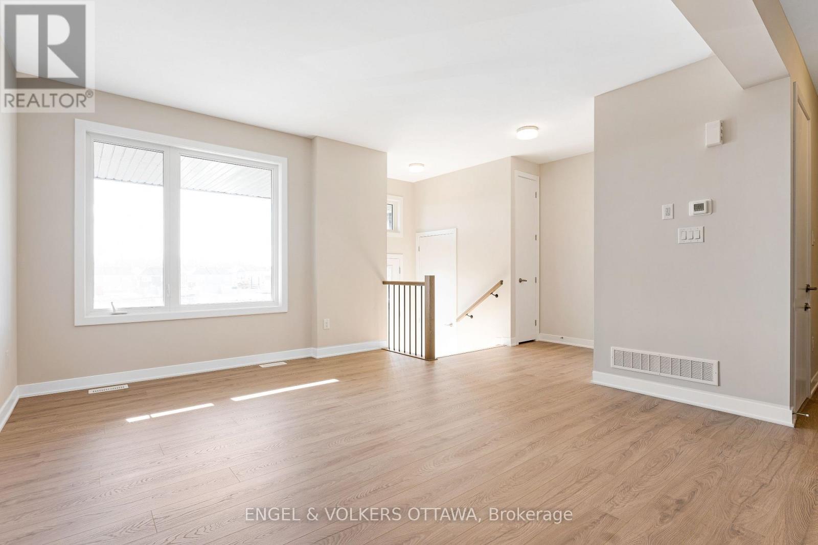 328 Catsfoot Walk