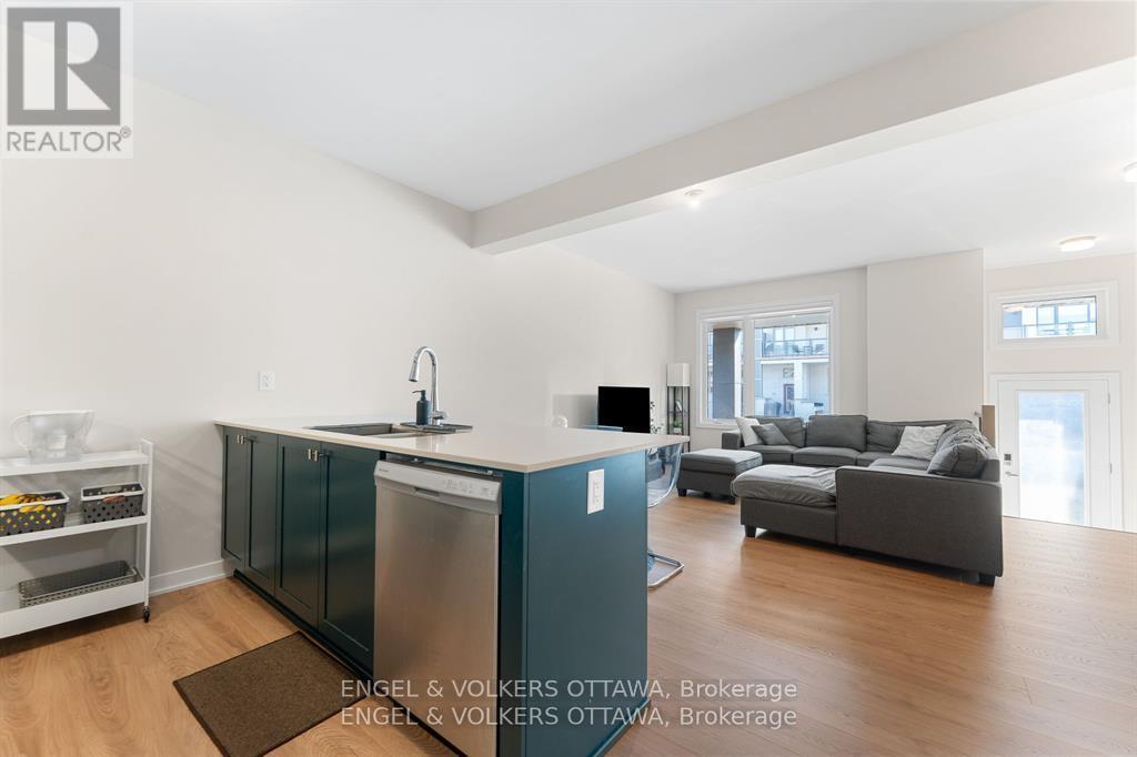 328 Catsfoot Walk