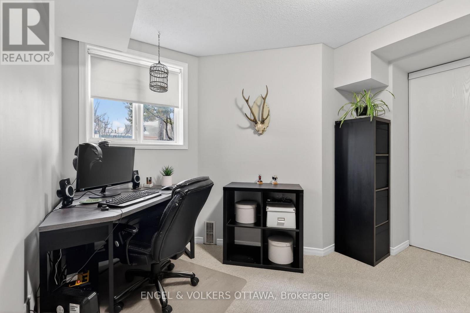 272 King Edward Avenue