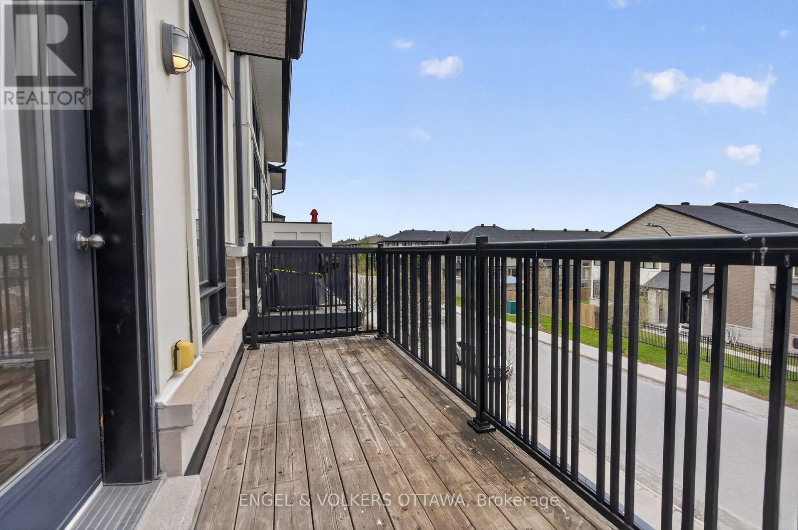 52 - 119 Poplin Street