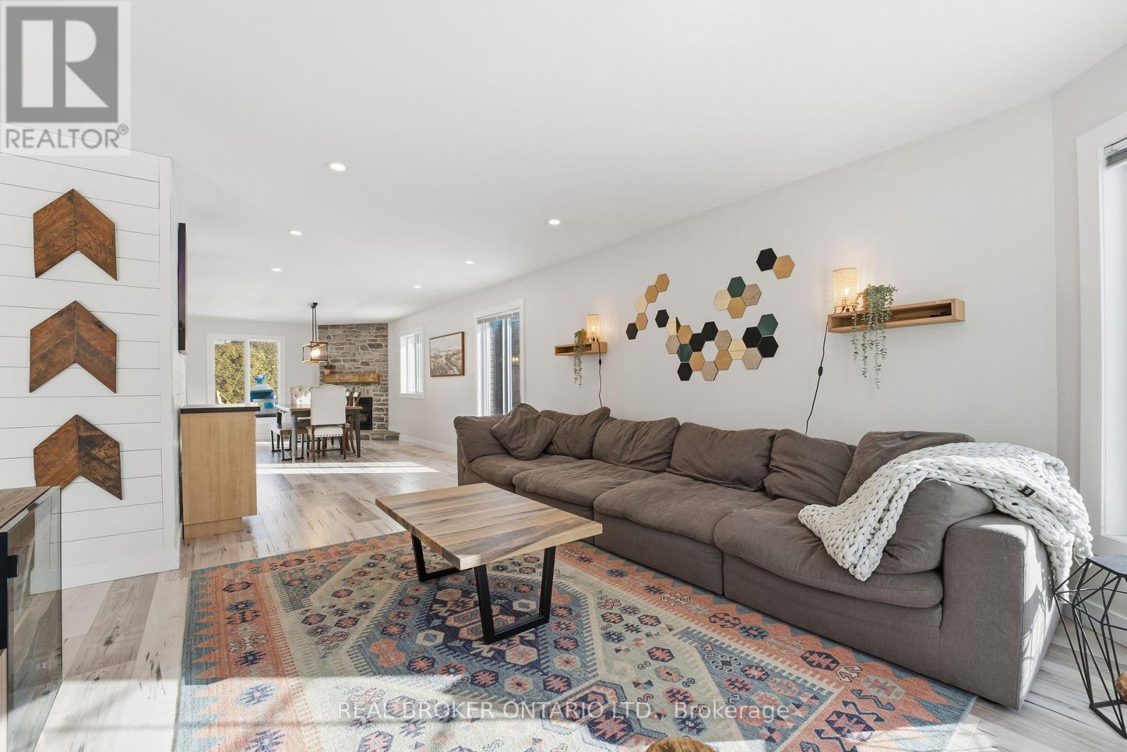 1391 Sutherland Drive