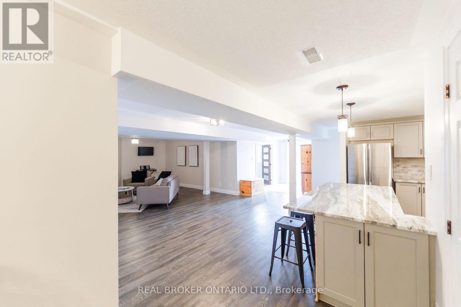 1391 Sutherland Drive