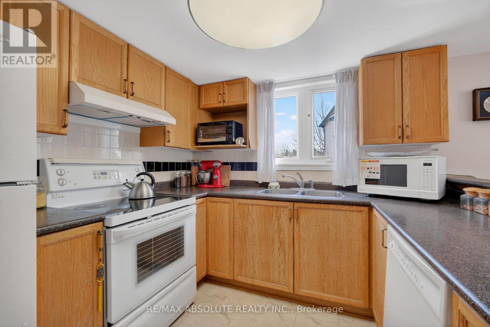117 Tall Pines Private