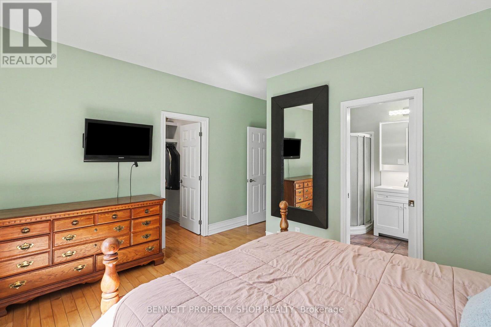 2030 Kingsley Street