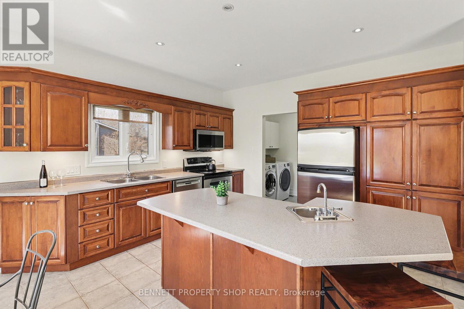 2030 Kingsley Street