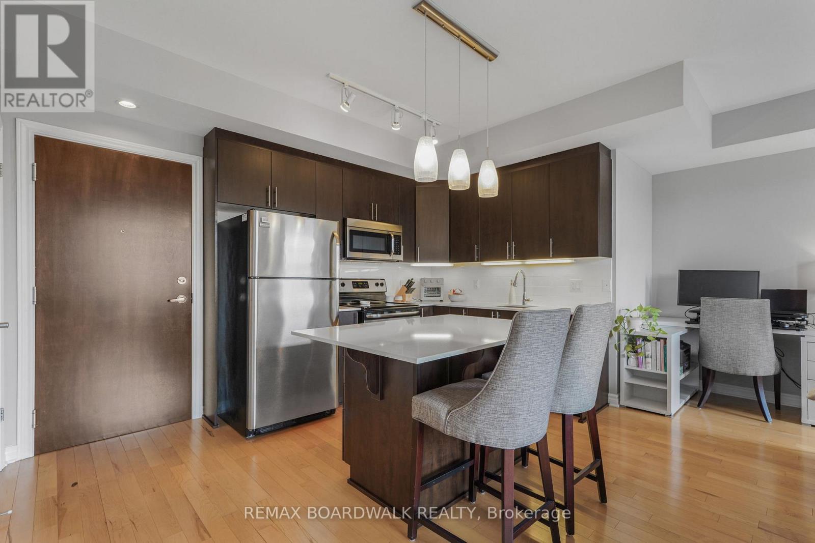 203 - 705 Beauparc Private