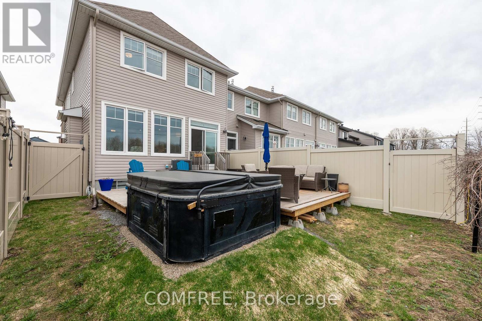 663 Putney Crescent
