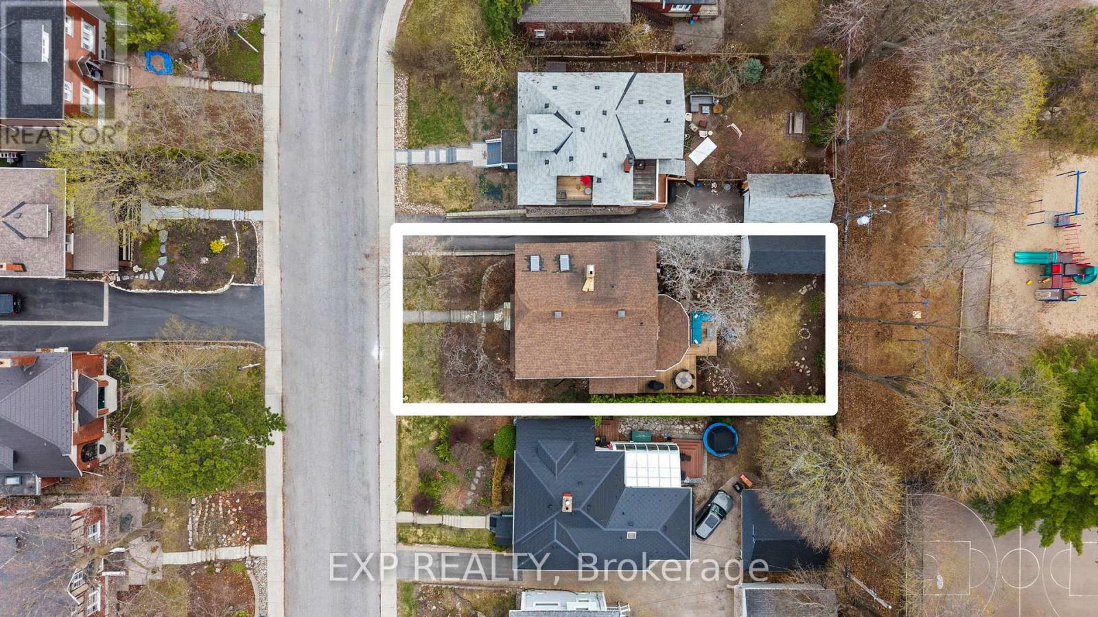10 Lakeside Avenue
