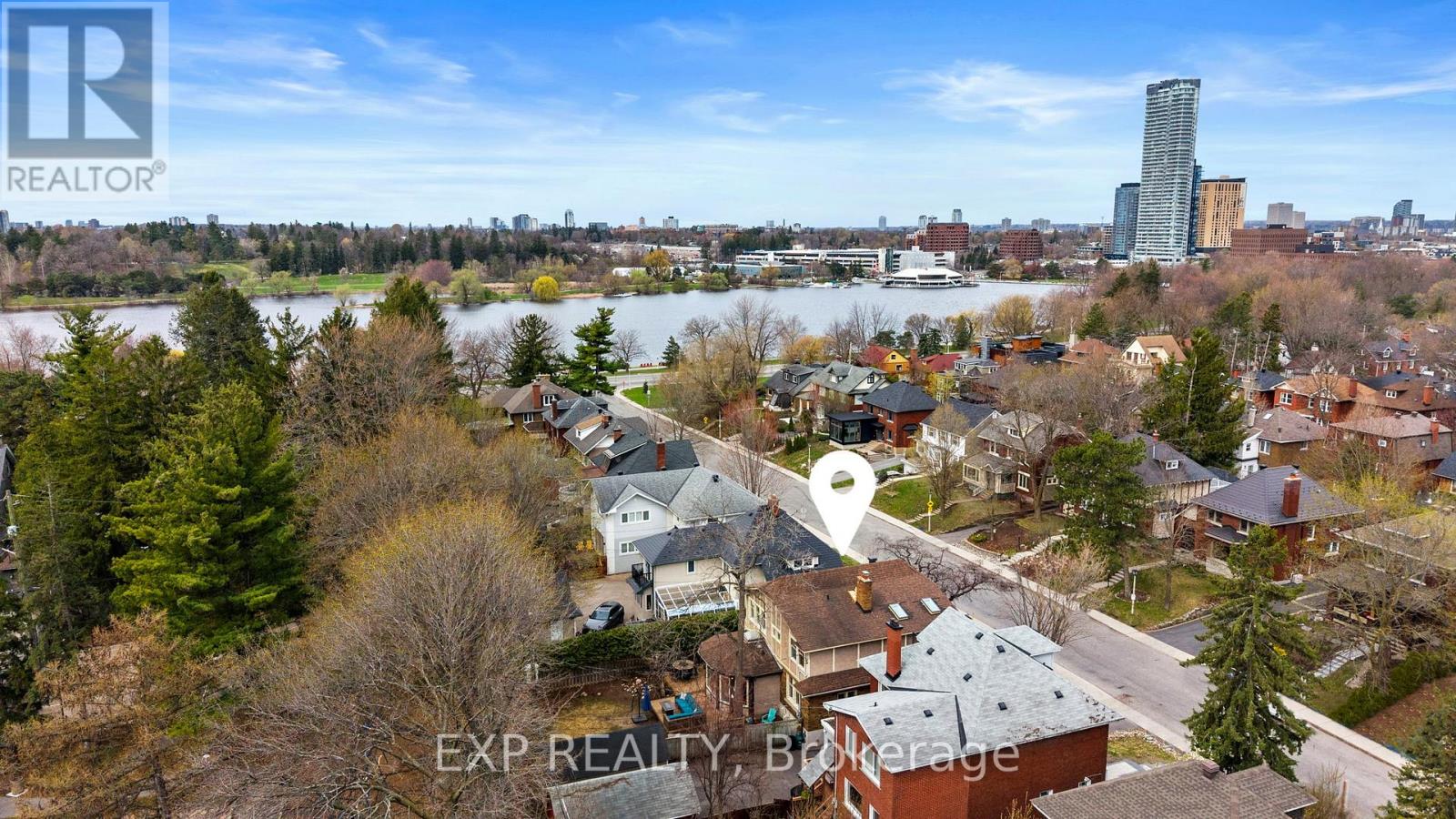 10 Lakeside Avenue