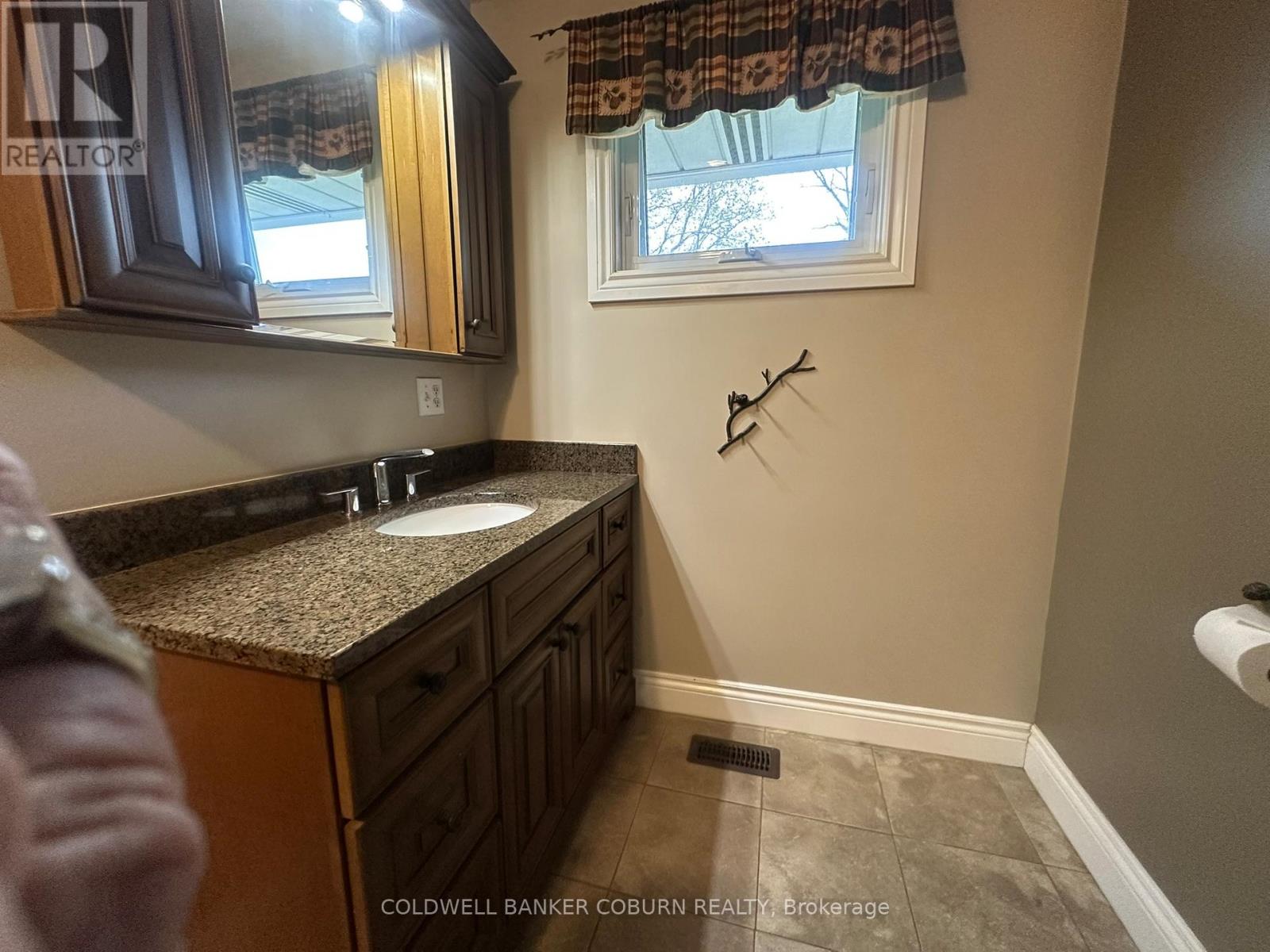 5429 County Road 16 Brinston Road