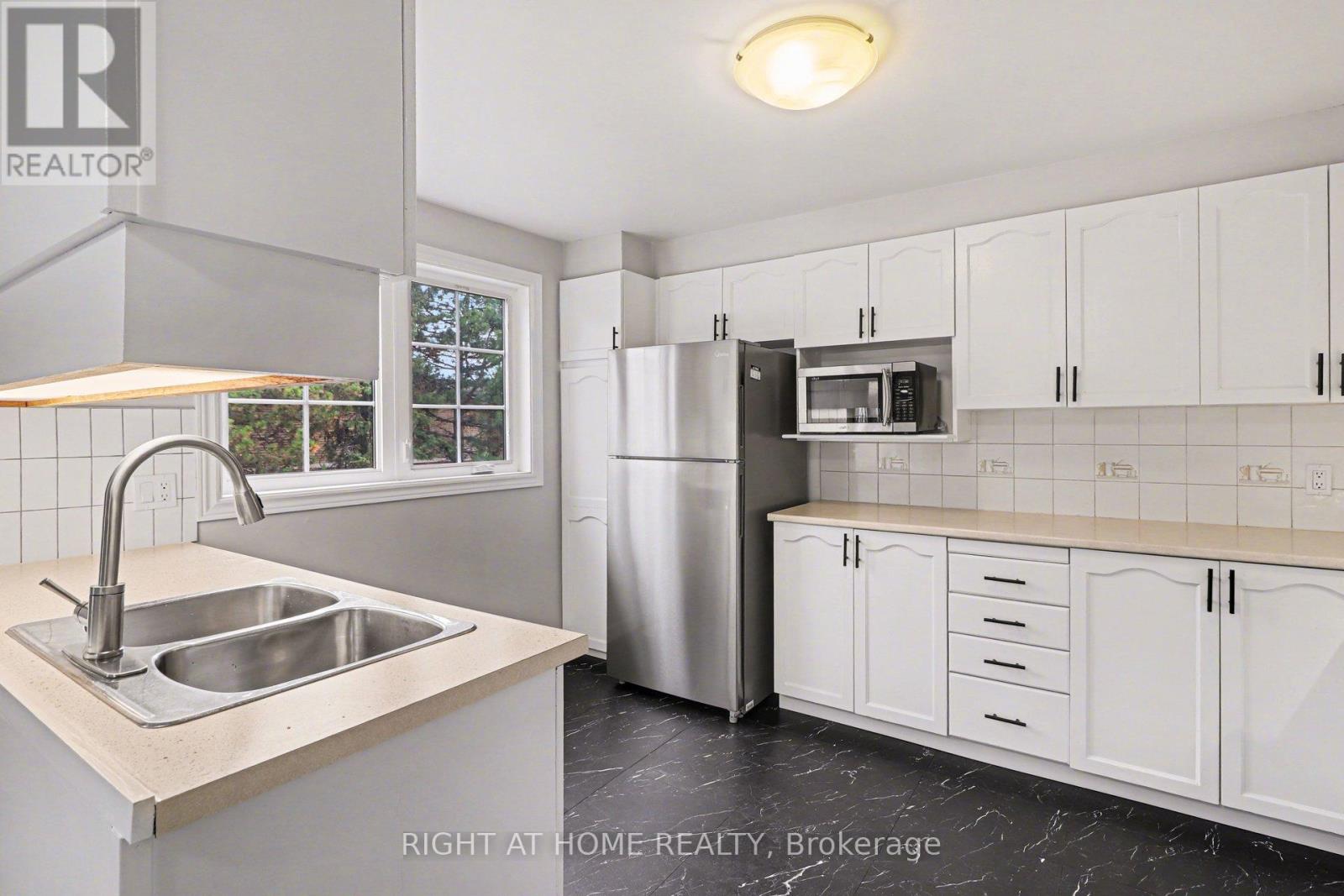 29 - 26 Wrenwood Crescent