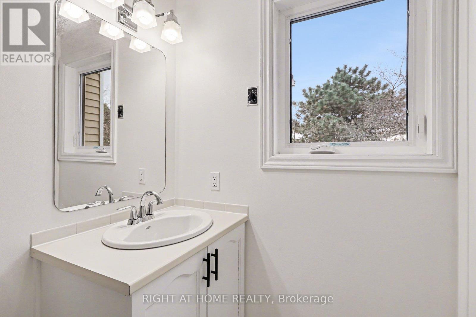 29 - 26 Wrenwood Crescent